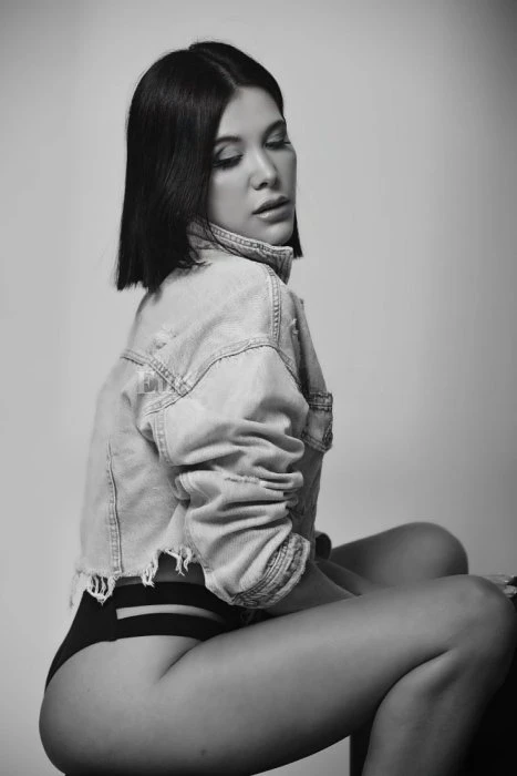 Anny — 6 / 8