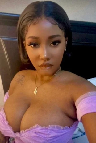 Mis Camilla — 6 / 9