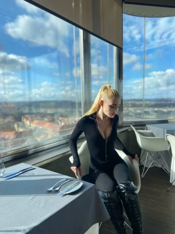 Николь — 2 / 46