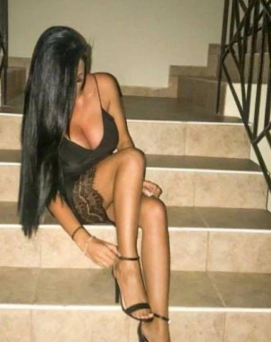 Nina, Escort, Belgrade