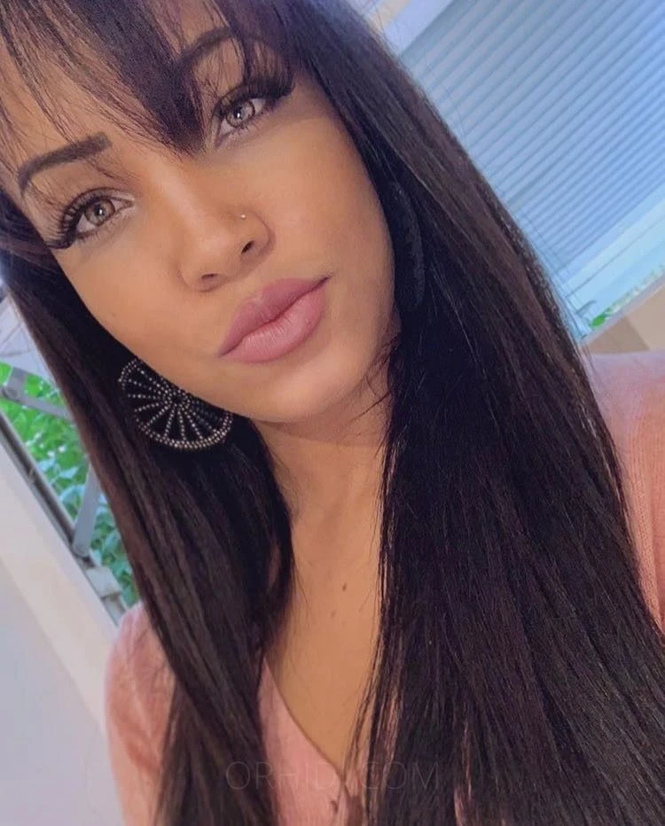 ELIZ FERRAZ — 5 / 8