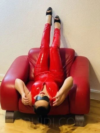 MISTRESS MYA — 22 / 23