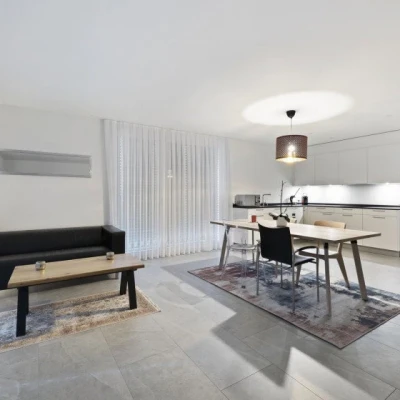 Zimmervermittlung Bern Mettmenstetten Neben Zug Wolfhausen Zh Bei Bubikon, Escort, Mettmenstetten