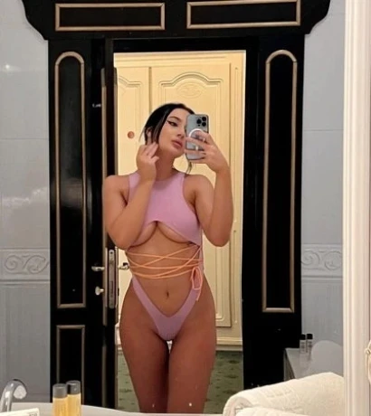 Josephine Besuchbar Und Escort — 1 / 6