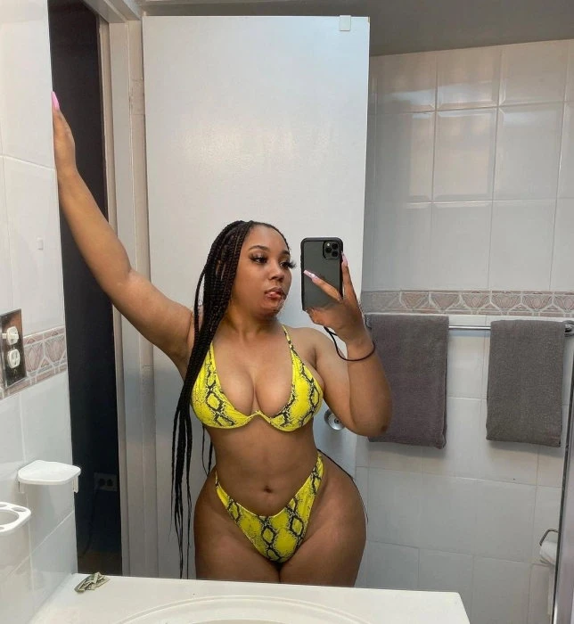 Clara, Escort, Salalah