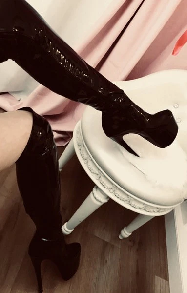 Geile Niki Brunah — 13 / 18