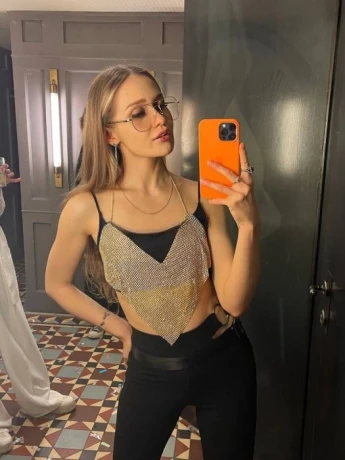 Avia Anne — 4 / 13