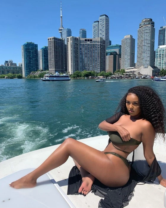 Miss Mary, Escort, Dubai