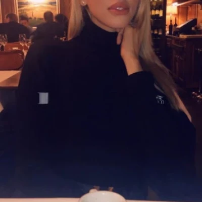 Simone, Escort, Dubai