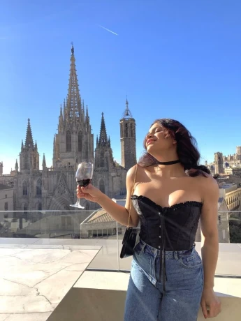 Viviana Blanco — 3 / 12