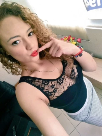 Angie Guapa — 5 / 6