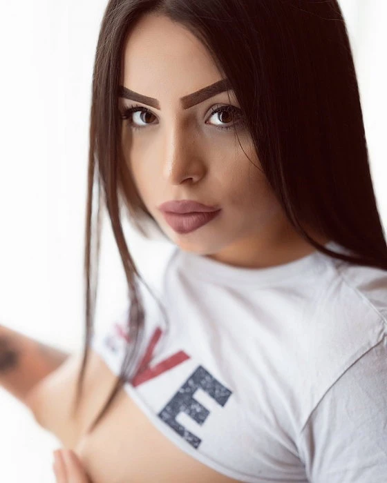 Emma — 5 / 9