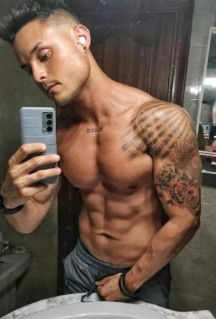 Spanish Model Fitness — 1 / 3