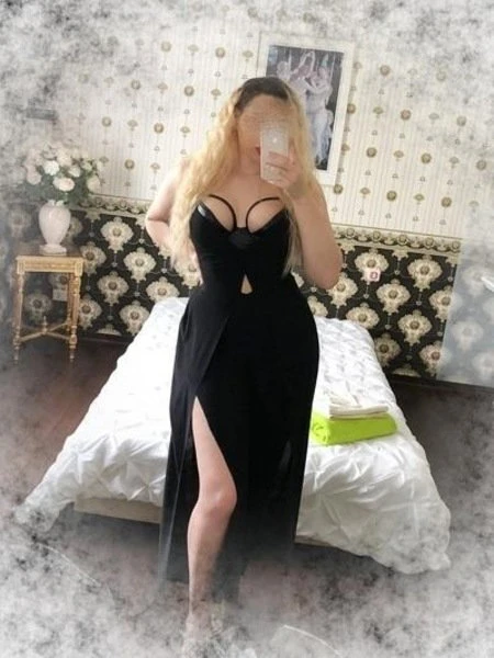 Ella — 2 / 5