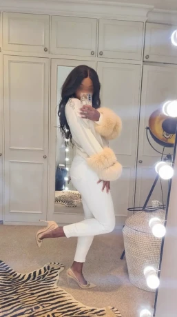 Neu Sinnlichemassage — 2 / 5