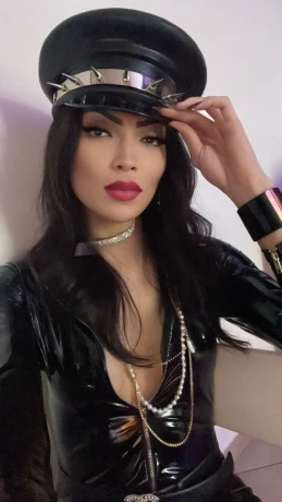 Saory Vilella — 8 / 12