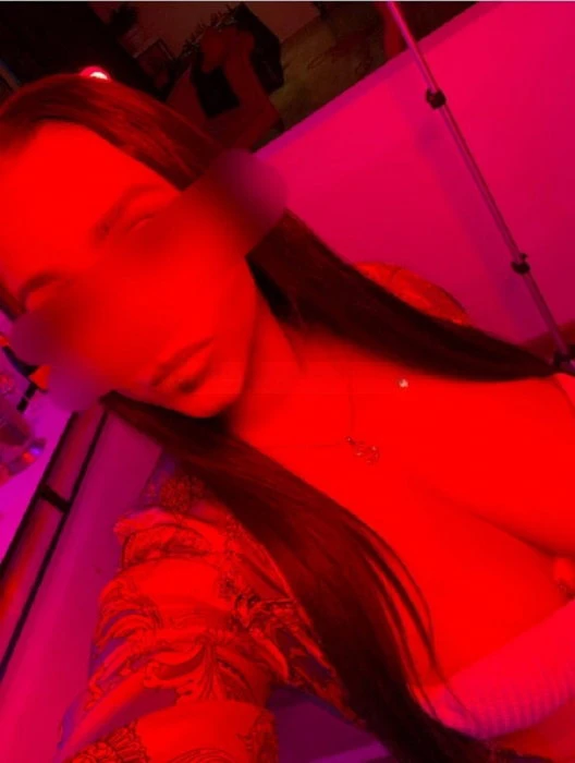 Heiress, Escort, Brampton
