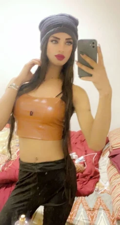 Diva Fares — 6 / 7