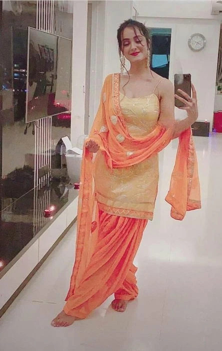 Ayima, Escort, Dubai