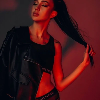 Lida, Escort, Luxembourg