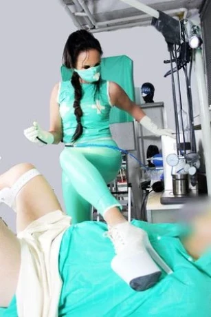 Lady Sarah Lee * Deutsche Domina* — 8 / 23