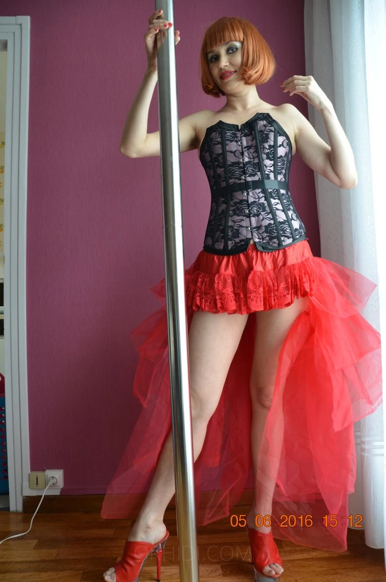 Maitresse-docteuresse — 9 / 10