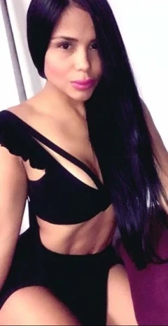 Esmeralda Deepthroat — 9 / 18