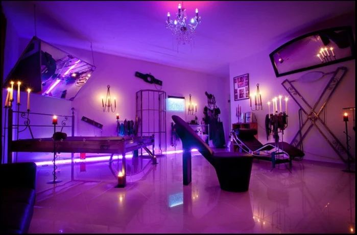 Sqrt Alspezialistin Dominique Deutsch — 14 / 22