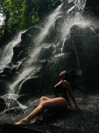 Tantric Victoria — 3 / 14