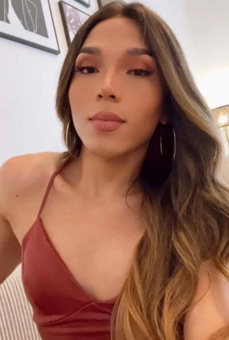 Daniela — 3 / 9