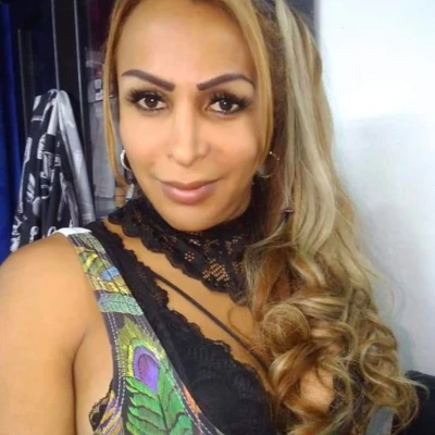 Bela, Escort, Romorantin-Lanthenay