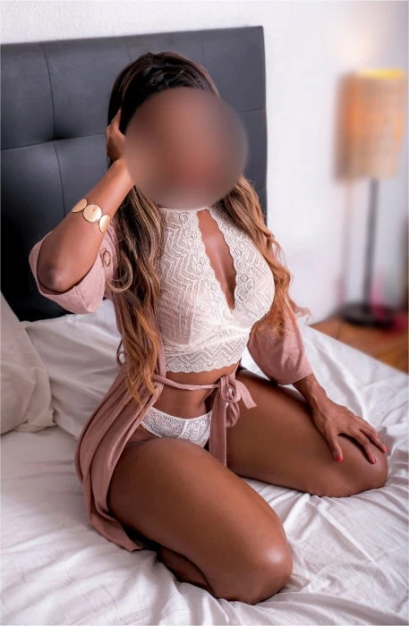 Debora — 8 / 9
