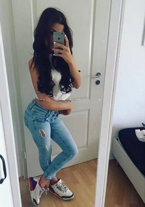 Sara, Escort, Luxembourg