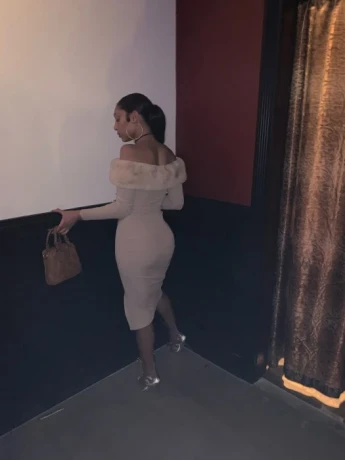 Brielle goldfinger — 3 / 14