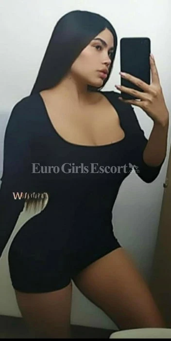 Daniella, Escort, Riffa