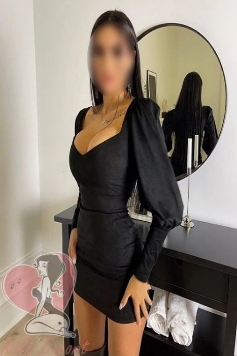 Maria — 2 / 9