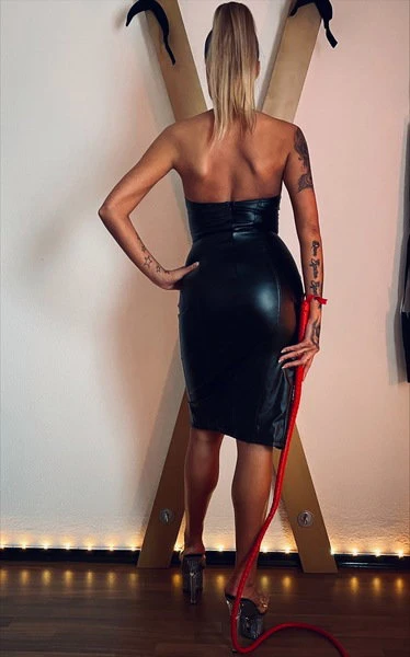 Lena Deutsch — 2 / 12