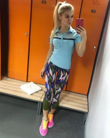 Aleksandra — 8 / 10