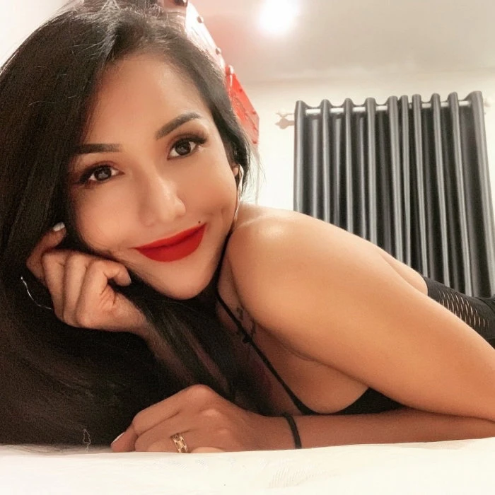 Kimmy — 3 / 12