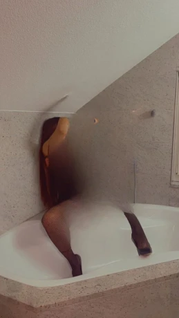 Heisse Sexy Renata Fuer Besuche Partys Und Escort — 1 / 5