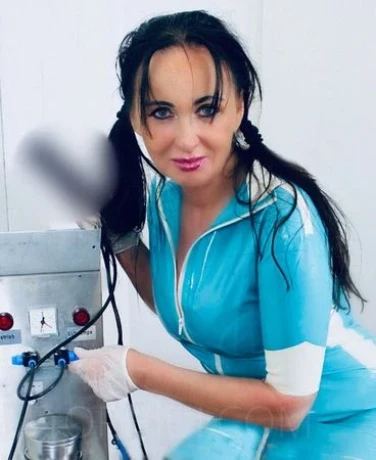 Lady Sarah Lee * Deutsche Domina* — 7 / 23