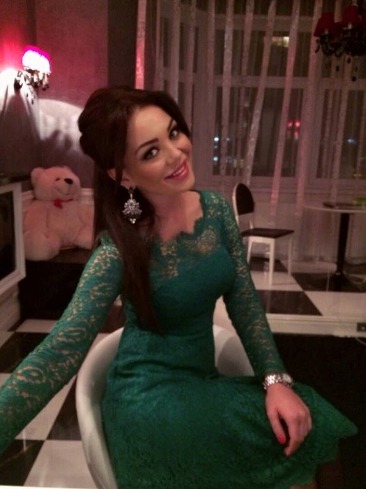 Alina — 3 / 7