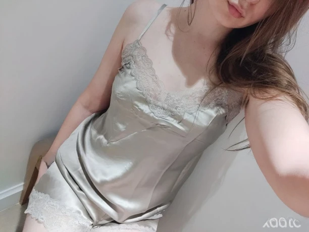 Evie Nur Escort Outcalls — 1 / 4