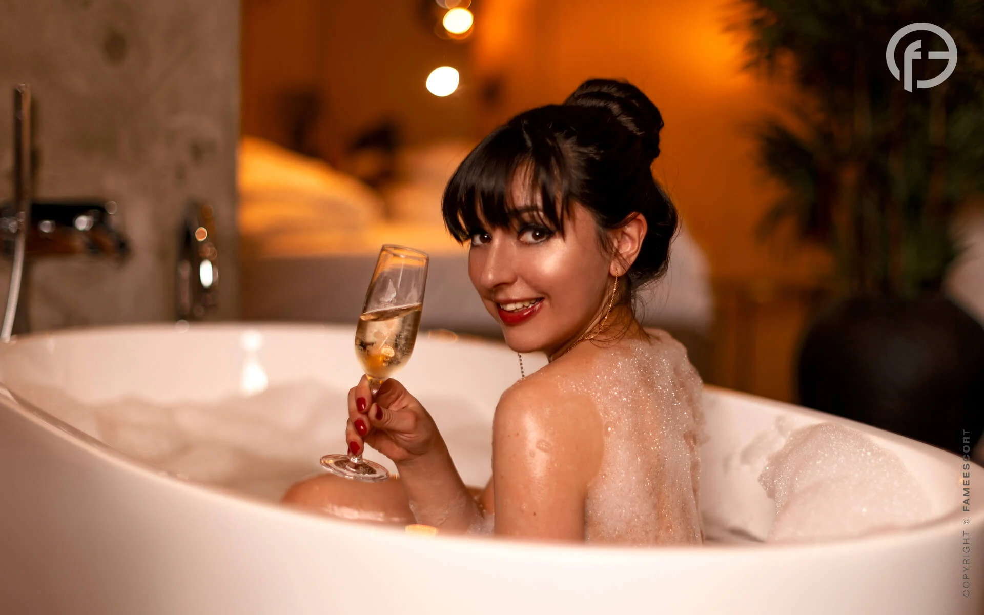 Carla Bei Fame Escort — 2 / 5