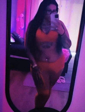 Lola Deutsch2 — 6 / 11