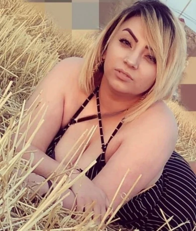 Ece İzmir — 1 / 3