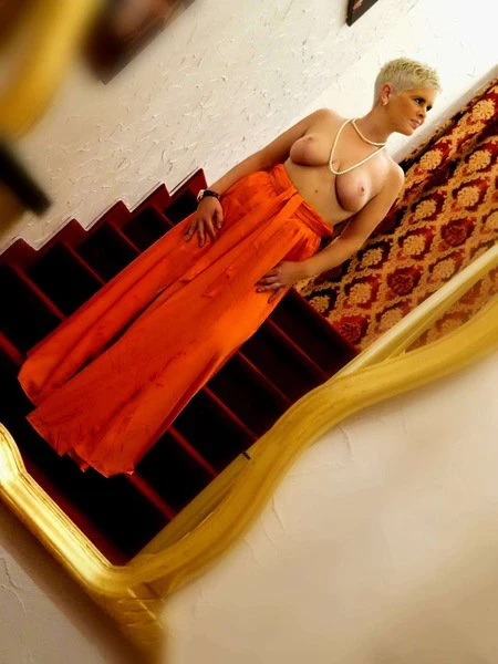 Martina Av Liebhaberin, Escort, Essen