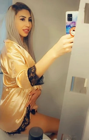 Alessia1 Geimpft — 2 / 5