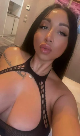 Lianaa — 2 / 15