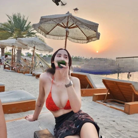 Sia Shemale — 3 / 8